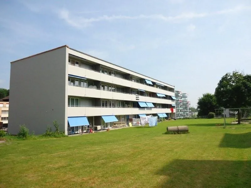 Einstellhallenplätze in Ebikon