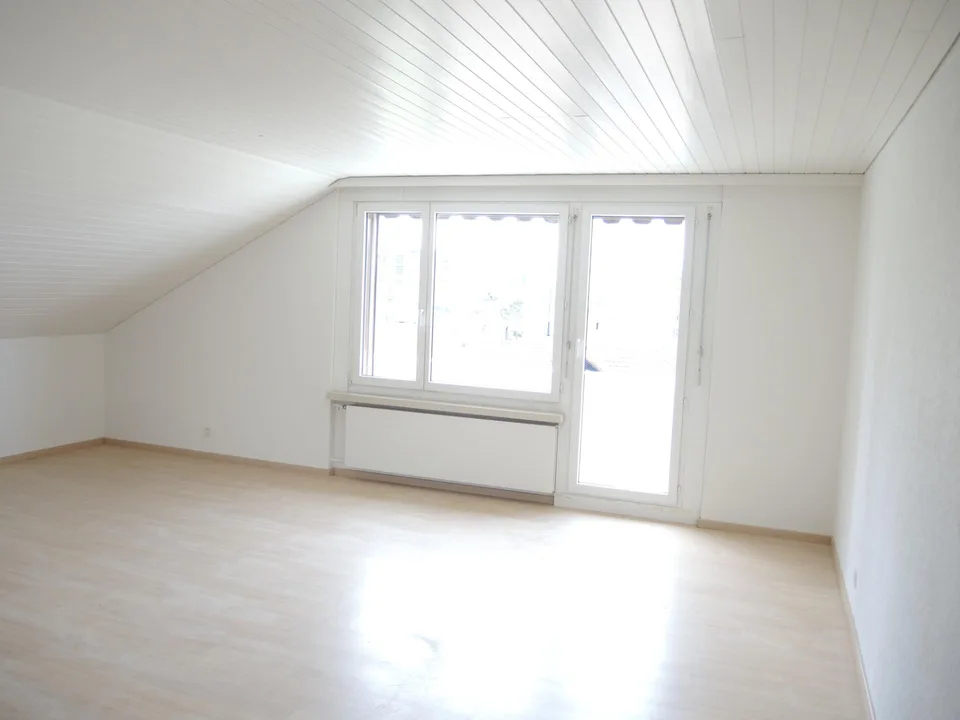 Grosszügige Dachwohnung in Rorschach zu vermieten!