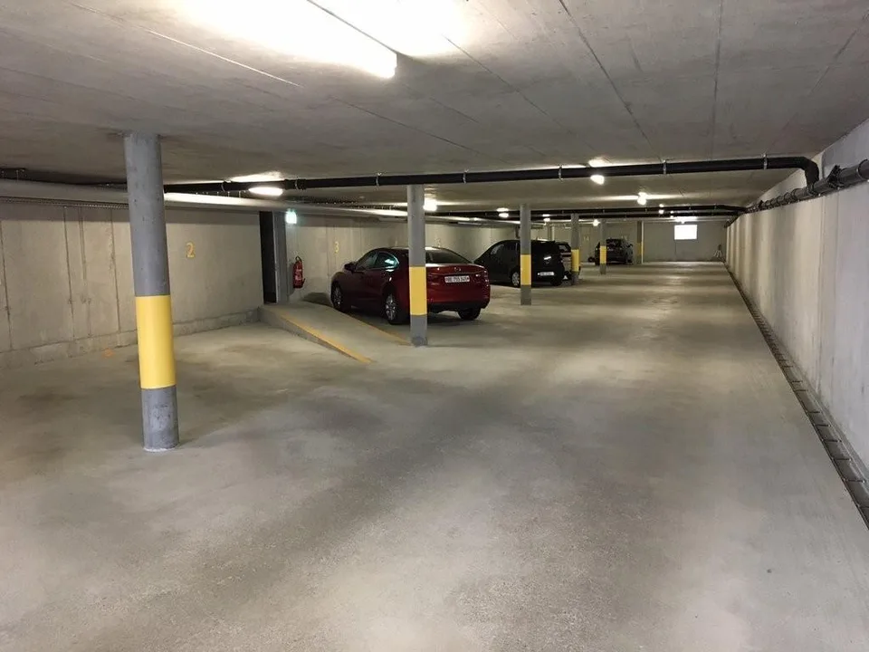 Einstellhallenplatz im Stiglimatquartier zu vermieten