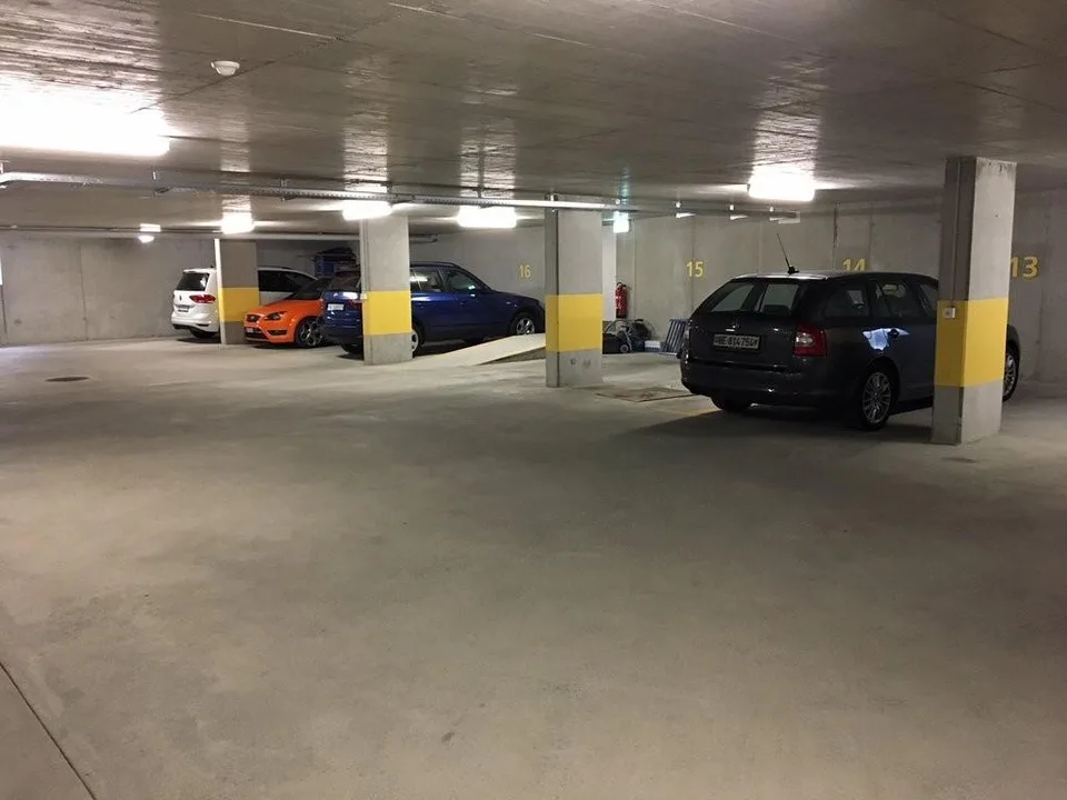 Einstellhallenplatz im Stiglimatquartier zu vermieten