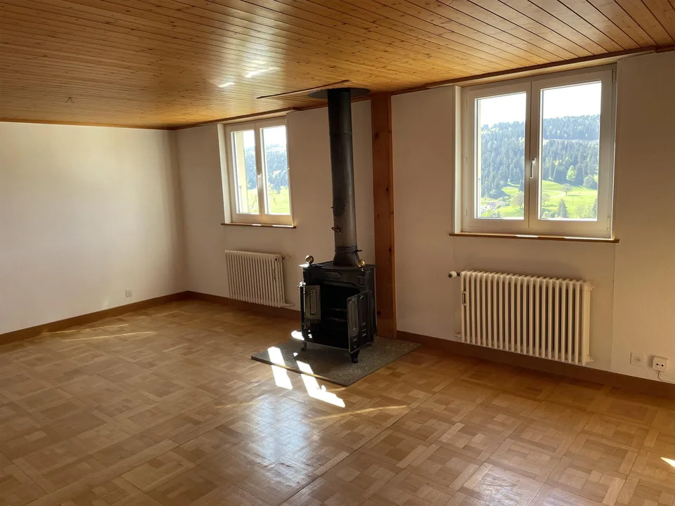 nid d'aigle: appartement au dernier étage dans un quartier calme