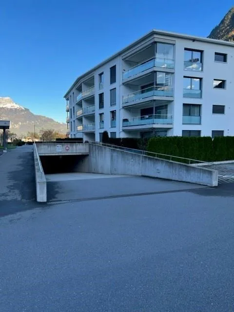 Tiefgaragenabstellplatz zu vermieten