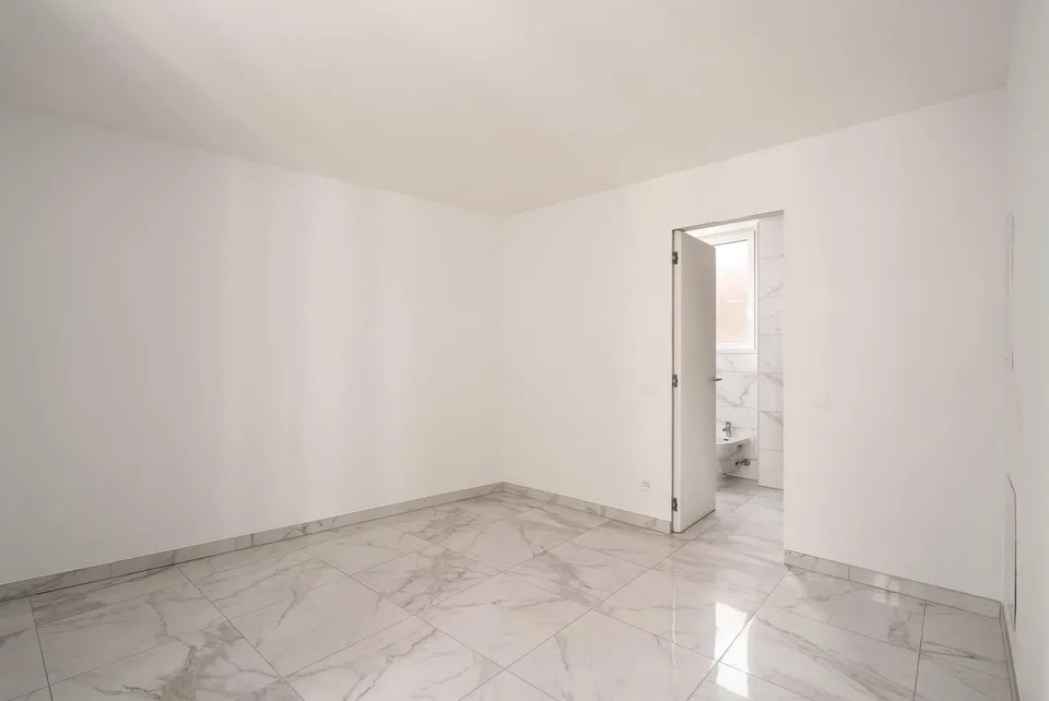 A DUE PASSI DAL LAGO E DAL CENTRO, APPARTAMENTO 2.5 AMMOBILIATO