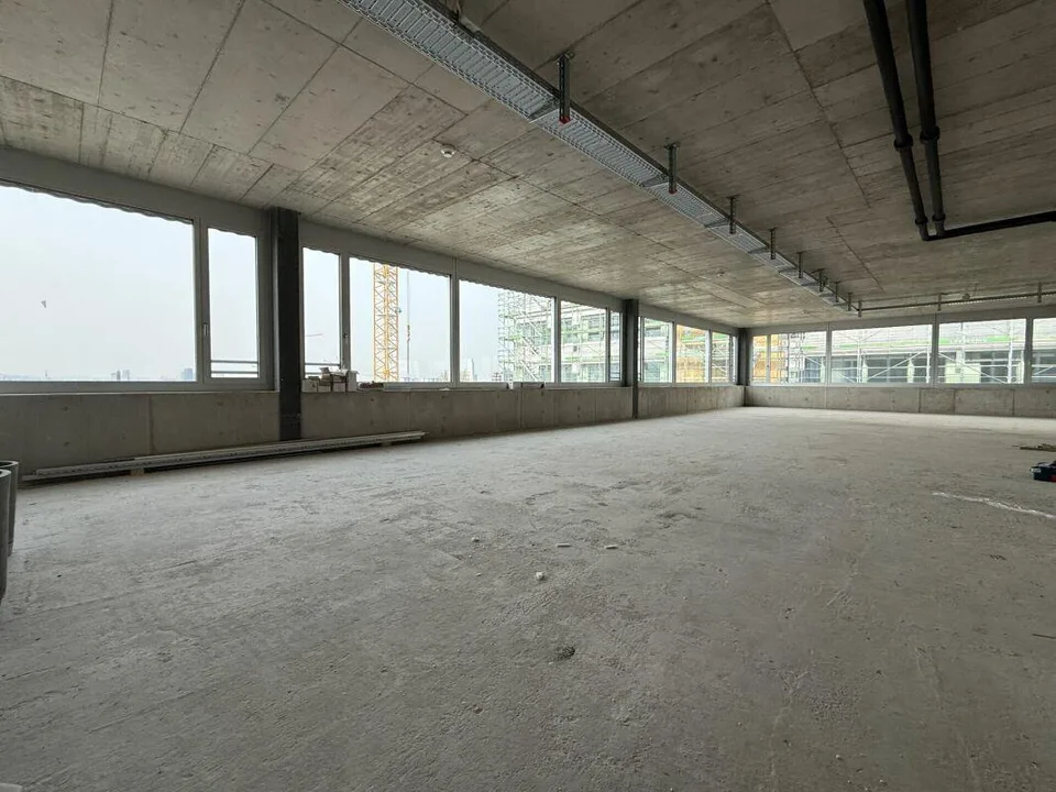 Büro mit ca. 780 m2 in Neubau