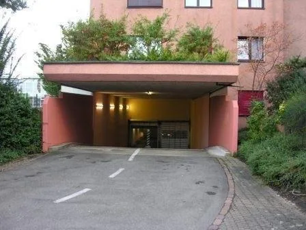 Motorradplätze in Zürich zu vermieten