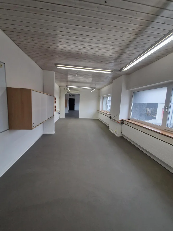 Büro, Studio oder Verkaufsfläche, vielseitiges Gewerbeobjekt