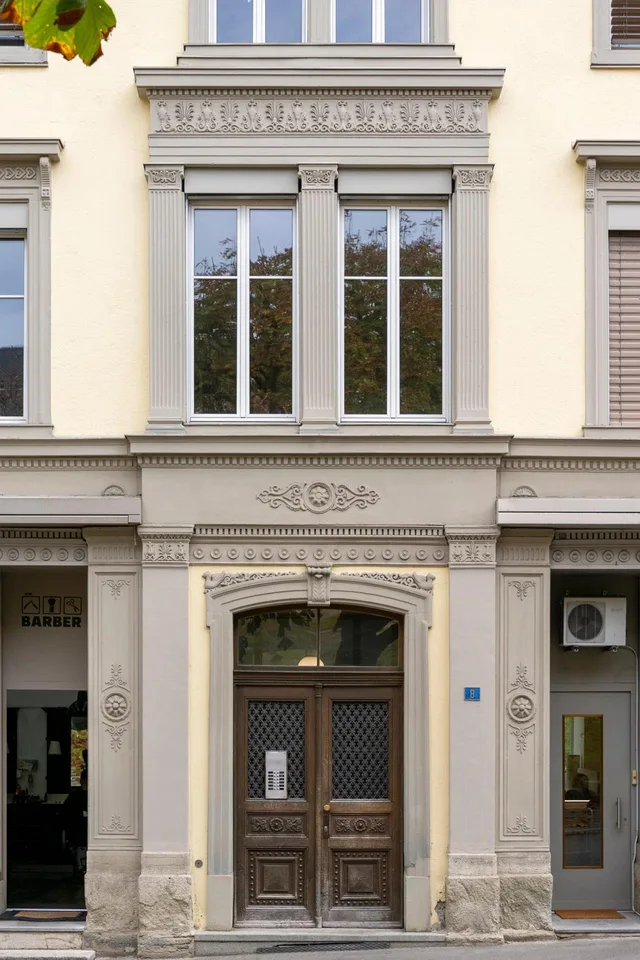 "Charmante 3-Zimmer-Wohnung in historischem Gebäude in Baden"