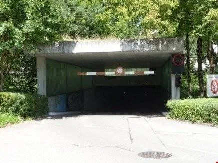 Einstellhallenplatz im Wittikofen