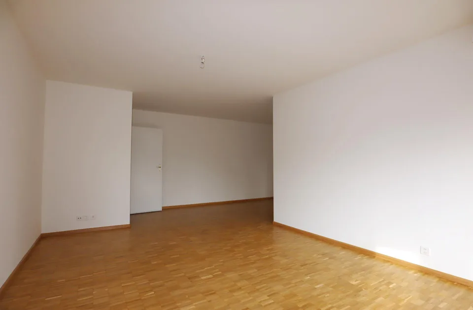 in ruhiger Seitenstrasse im Gundeli