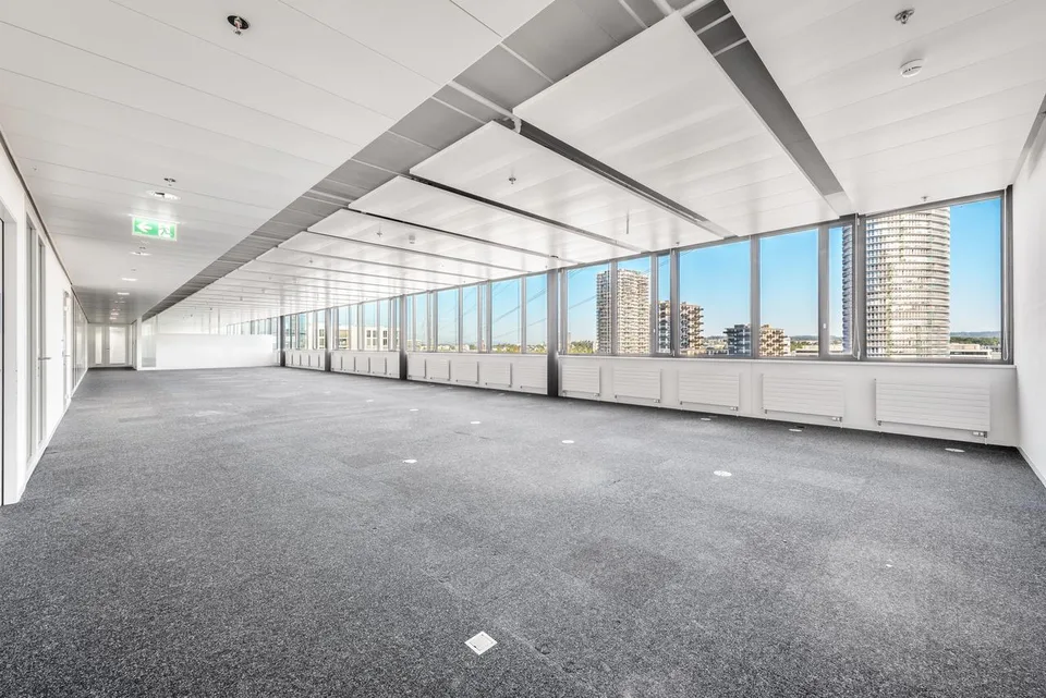 Flächen ab 490 m² – Moderne Büroflächen direkt beim Bahnhof Stettbach – Foto 10 von 12