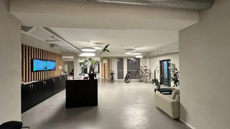 Vielseitig verwendbare Gewerbefläche an erstklassiger Lage!