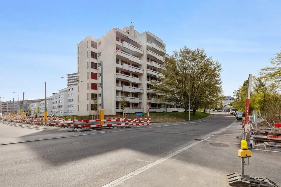 Einstellplätze in Tiefgarage zu vermieten!