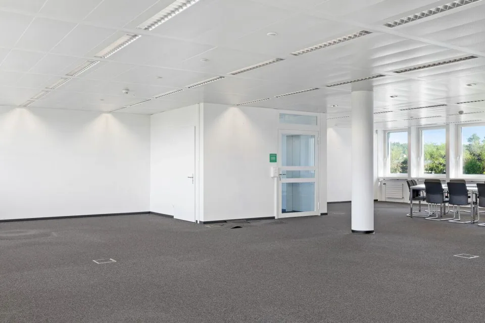 Bureaux de 360 m² à louer immédiatement à Renens