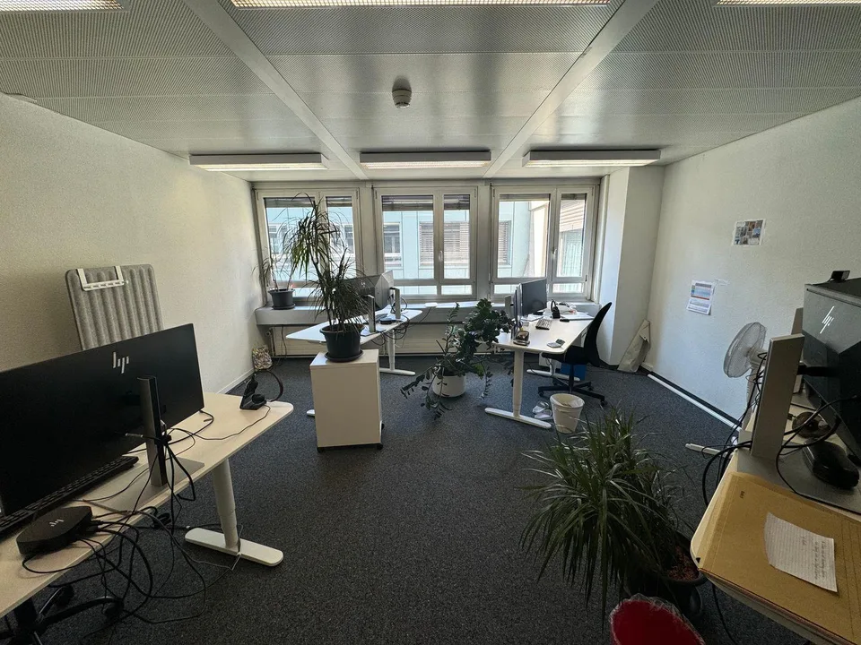 Zentrale Büro- und Gewerbefläche mit Blick auf die Aare – foto 19 di 26