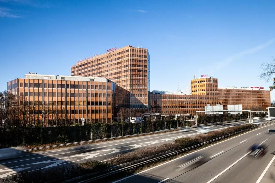 Surface de bureaux de 730 m2 rénovée au 4ème étage