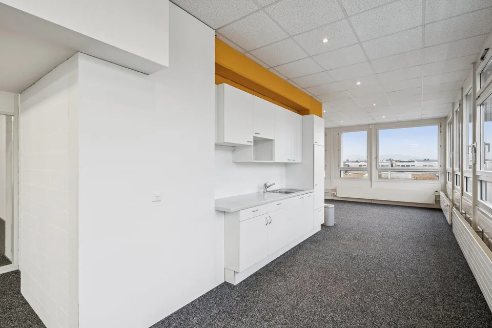 Bezugsbereite und ausgebaute Büroräume für CHF 90.00/m²/Jahr