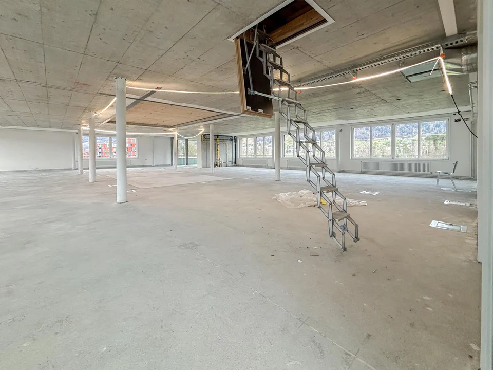 Moderne Gewerbeflächen an top Lage in Adliswil!