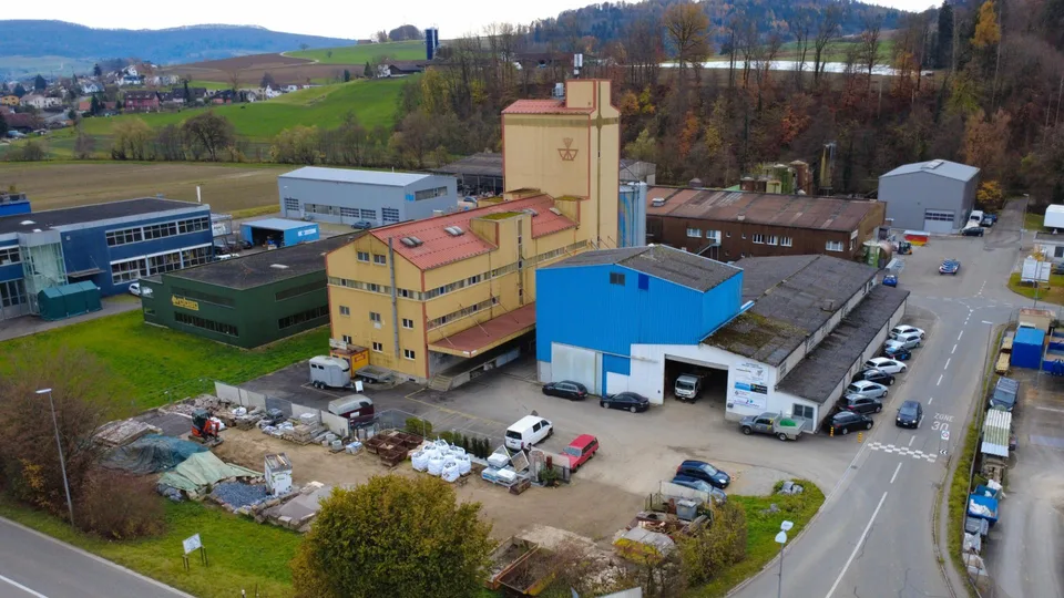 290 m² Gewerbefläche mit Entwicklungspotenzial im Industriegebiet