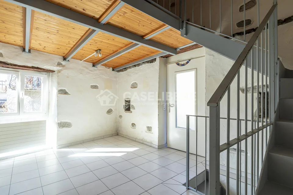 CASETTA TICINESE INDIPENDENTE A SOLDUNO