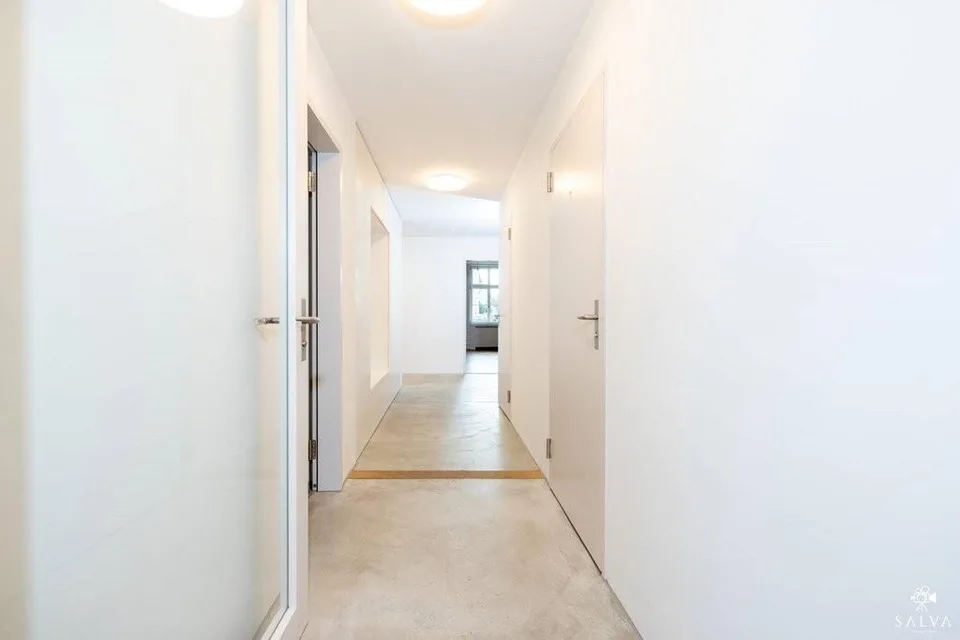 Attraktive Büro oder Praxisräumlichkeiten / Atelier – photo 9 sur 12
