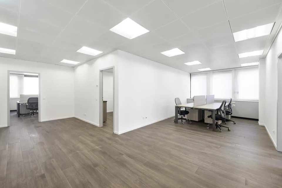 AMPIO UFFICIO A PARADISO