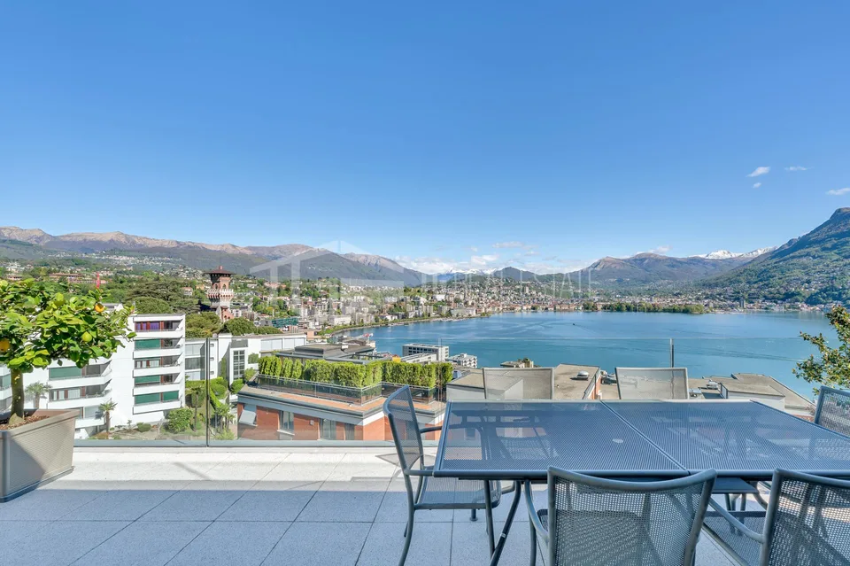 Spazioso appartamento ammobiliato di 4.5 locali con vista mozzafiat...
