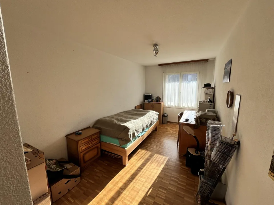 4 ½-Zimmerwohnung - 1. OG