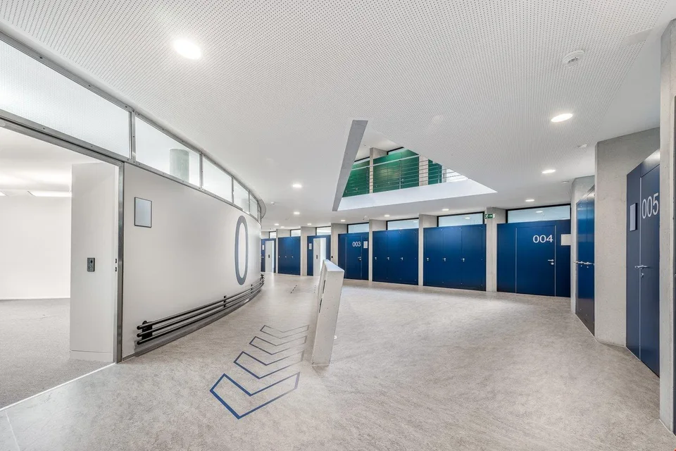 Modern & kompakt: ausgebautes Büro direkt in der Stadt – foto 7 di 10