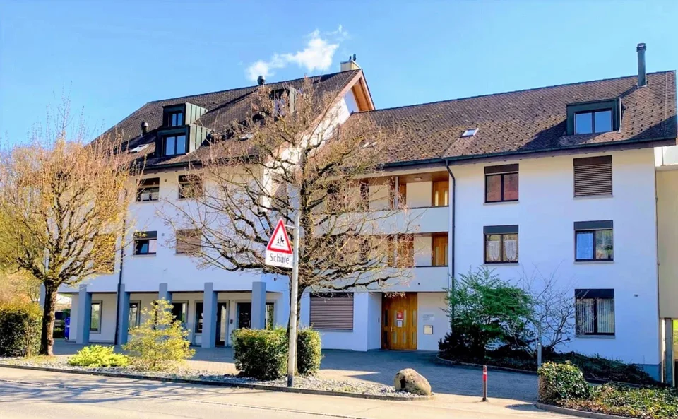 Charmante grosse Wohnung mit Aussicht und zentral gelegen