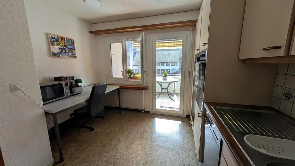 Charmante grosse Wohnung mit Aussicht und zentral gelegen