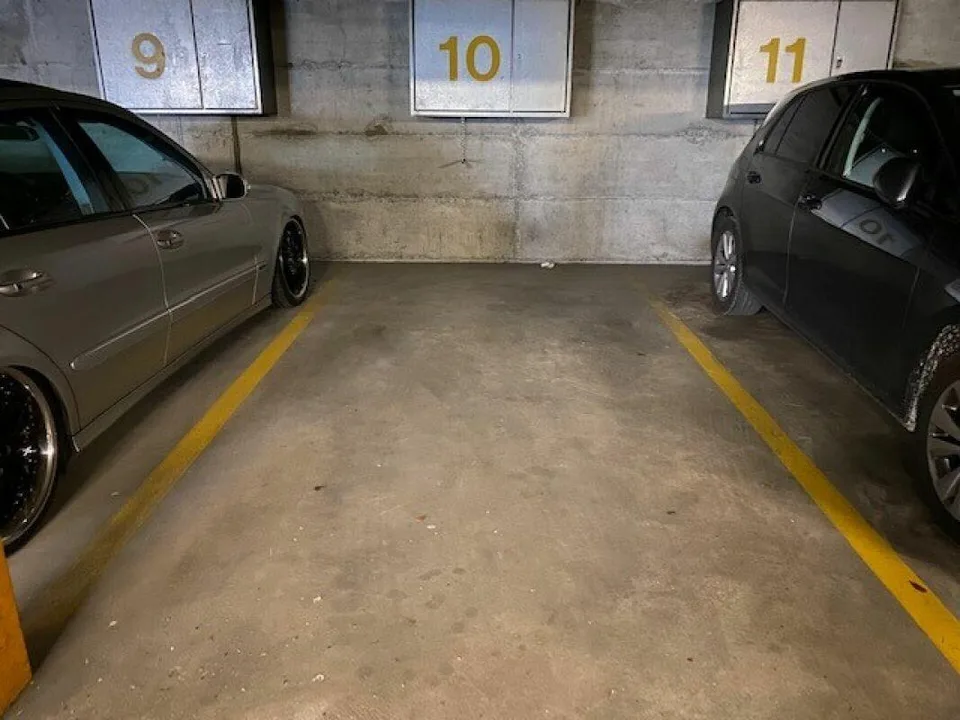Tiefgaragenplatz zu vermieten