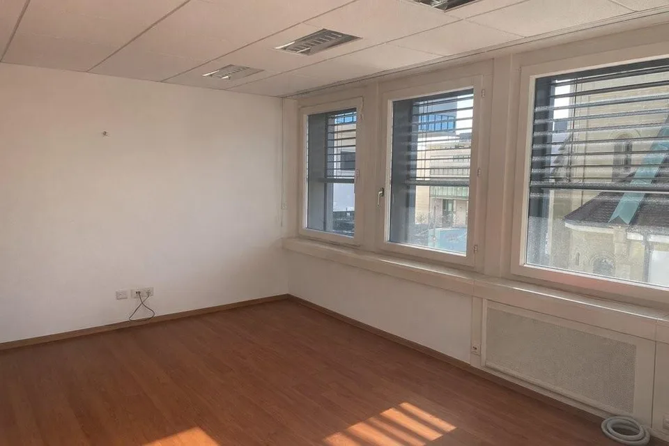 Bureau à louer en centre ville de Fribourg !