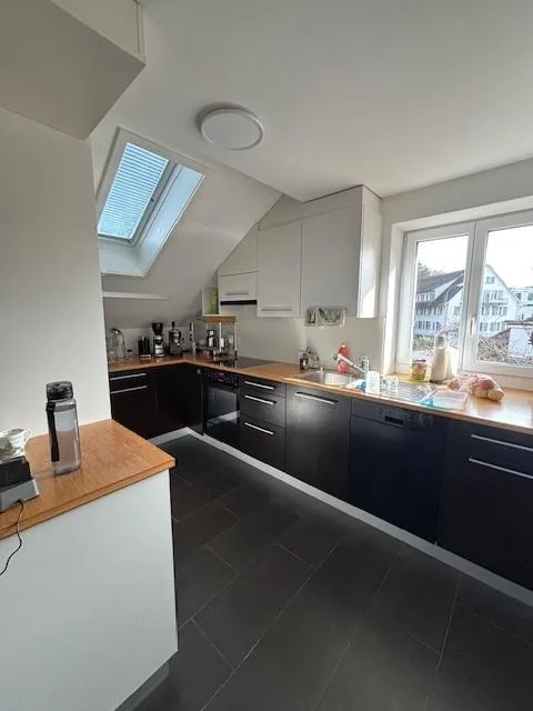 schöne Dachwohnung an ruhiger Lage
