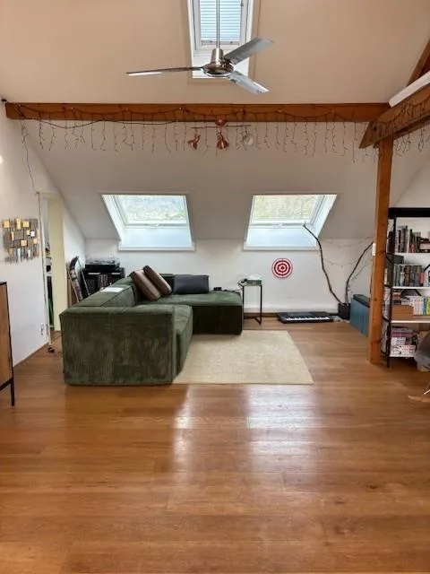 schöne Dachwohnung an ruhiger Lage