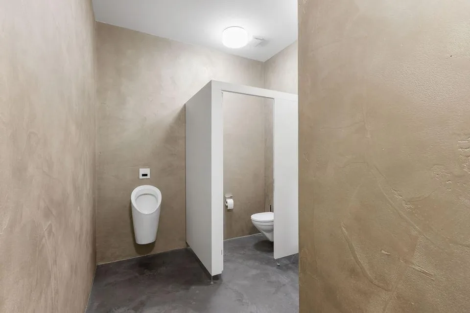 Gewerbezentrum mit Lager, Büro und Showroom an attraktiver Lage in ... – Foto 8 von 9