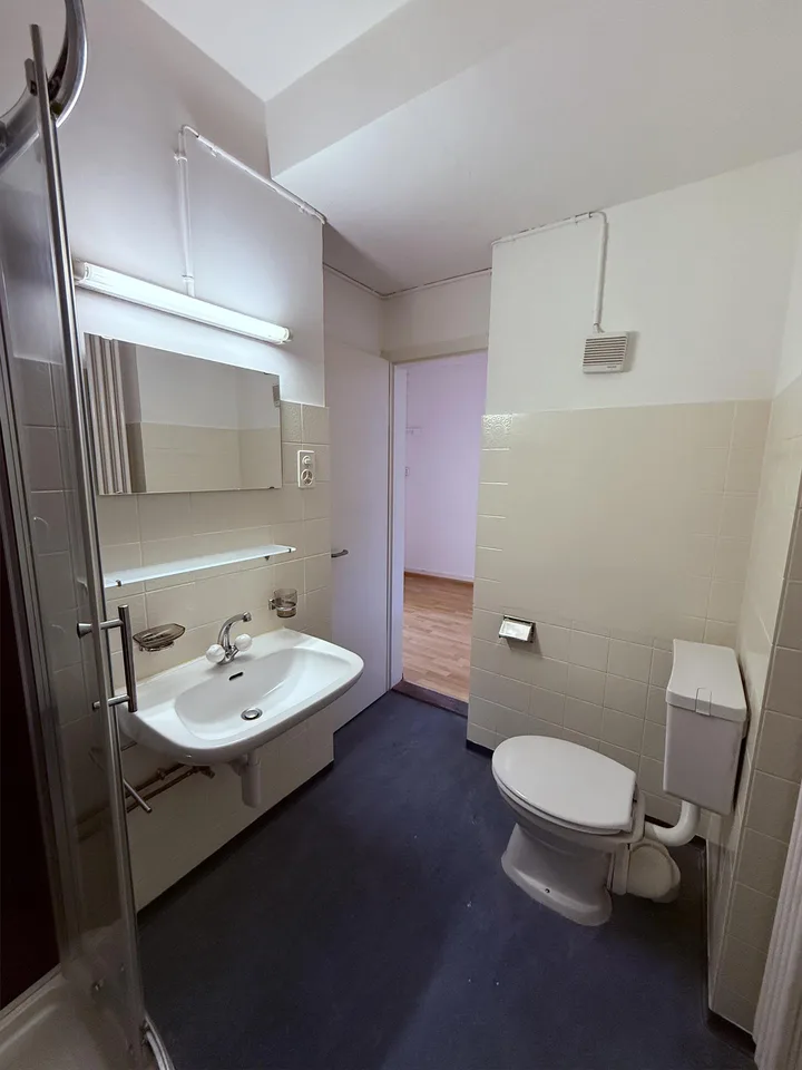 Bürofläche mit Balkon und Top-Lage am Barfüsserplatz – Foto 8 von 10