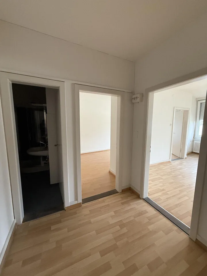 Bürofläche mit Balkon und Top-Lage am Barfüsserplatz