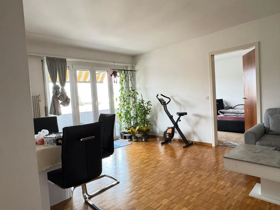 Helle 2.5 Zimmer Wohnung
