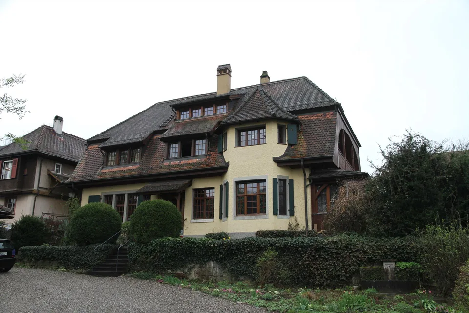 Charmante 1‑Zimmer‑Dachwohnung in Arlesheim