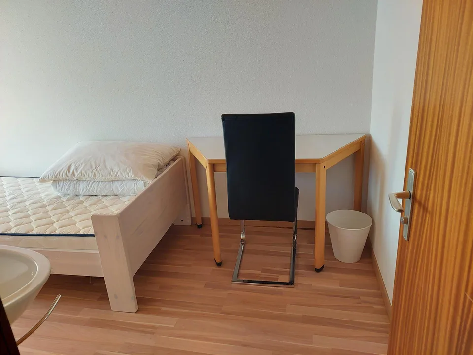 möbliertes Zimmer 6