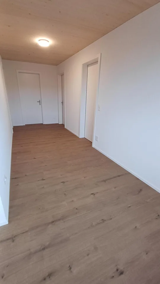 ERSTVERMIETUNG: 5 Zi-Attika Wohnung (3OG) 140m2 mit Loggia