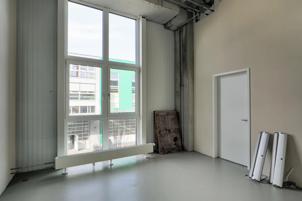 Attraktive neuwertige Gewerbefläche mit Lagerhallen, Büro, Rampe! – Foto 17 von 22