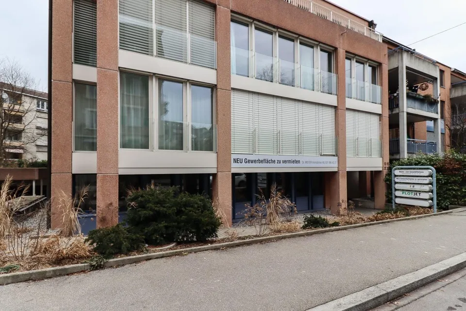 Attraktive Büro- oder Praxisräumlichkeiten im Mattenhofquartier