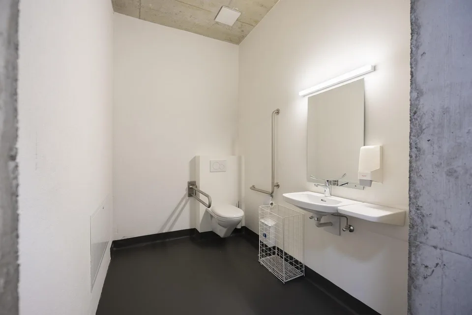 Attraktive Büroräumlichkeiten für kreative Ideen – Foto 8 von 9