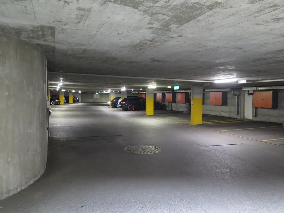 Tiefgaragenplatz zu vermieten - angenehme Lage