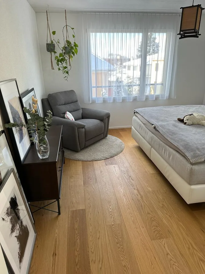Moderne 4,5 Zimmerwohnung mit zwei Balkonen