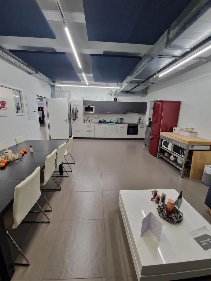 Topmoderne Büro-/Praxisräume - auch Gesamtfläche bis zu 840m2 möglich! – photo 9 sur 14