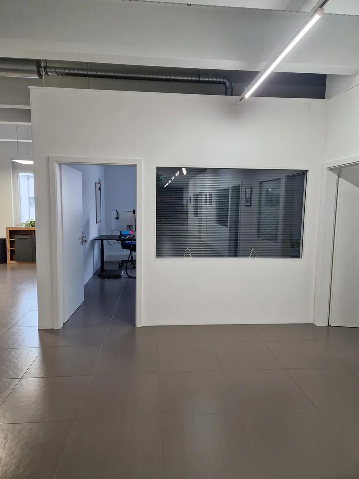 Topmoderne Büro-/Praxisräume - auch Gesamtfläche bis zu 840m2 möglich! – photo 8 sur 14