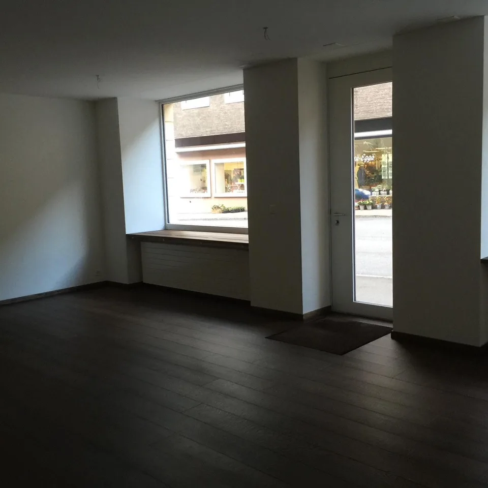 Ladenlokal im Zentrum von Altdorf, 50 - 80 m2