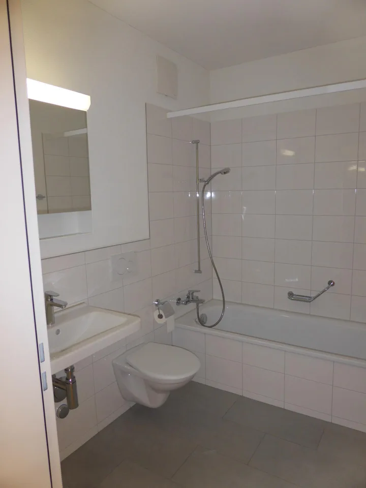 neuwertige 4.5 ZWG in Bern Brünnen – photo 8 sur 10
